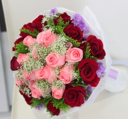 100  Pink N Red Roses Bouquet