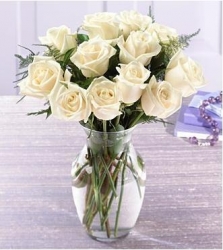 20 White Roses In A Vase
