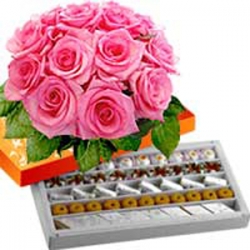 Mix  Sweets N Pink Roses Combo Gift