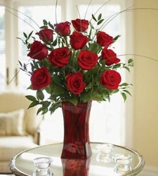 Red Rose Vase Arrangement 