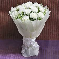 11 White Carnations Bouquet