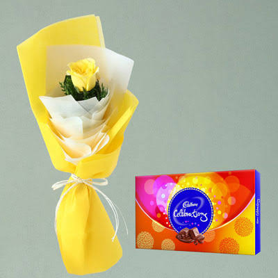 Amazing Single Yellow Rose Bouquet with Cadbury celebration box