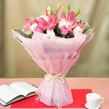Bicolor Premium Floral Bouquet