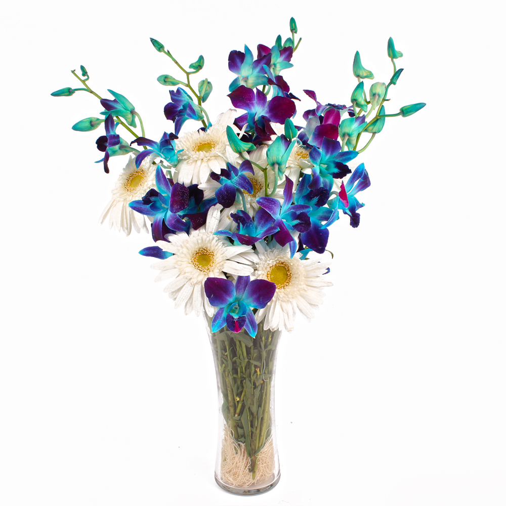 Extremely Charming Blue and White Floral Arrangement