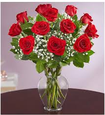 Glass Vase arrangement with 12 Red Roses