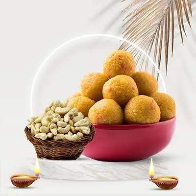 Gratifying Motichoor Laddu with Healthy Cashew Combo