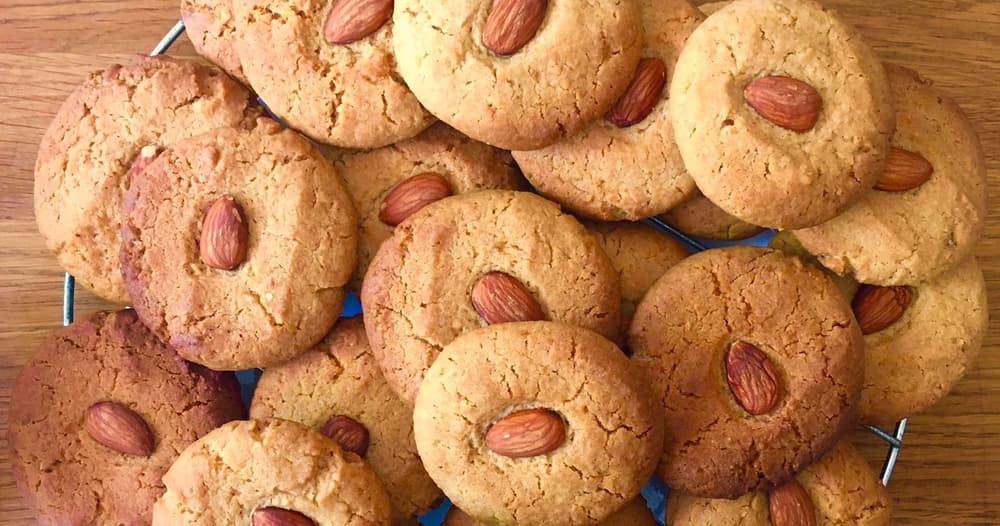 Honey Almond Cookies 450 grams