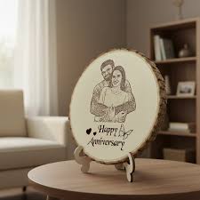 Personalised circular tabletop photo frame for soulmate