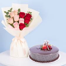 Pink and Red Rose Bouquet paired with Chocolate Fudge Cake