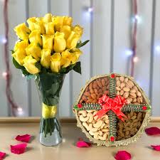 Sparking Yellow Roses in Vase with Nourishing Dry fruits