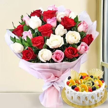Tri Colored Roses Bouquet with Fresh fruit cake