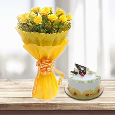 Yellow Roses bunch with Eggless Vanila cake